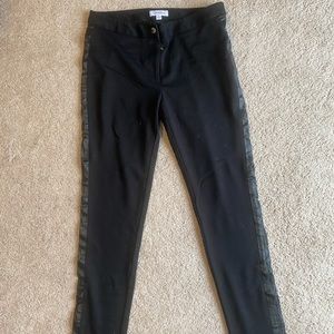 Calvin Klein. Size 10. Cropped dress pants
